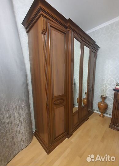 Спальный гарнитур бу