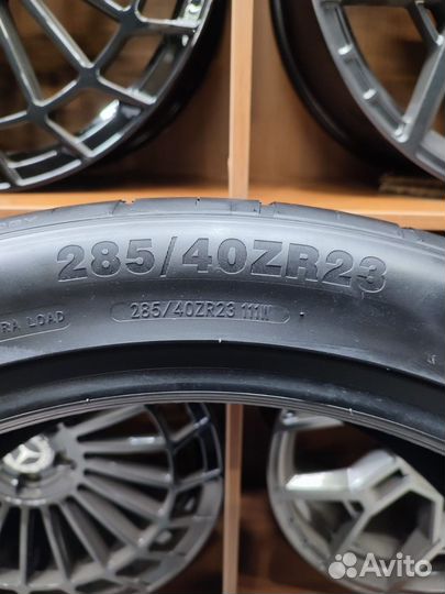 Kustone Passion P9S 285/40 R23 и 325/35 R23 111Y