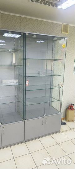 Шкаф витрина
