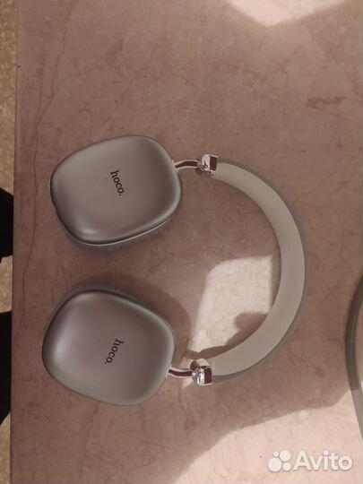 Беспроводные наушники новые