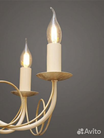 Люстра новая