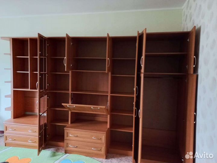 Продам стенку бу