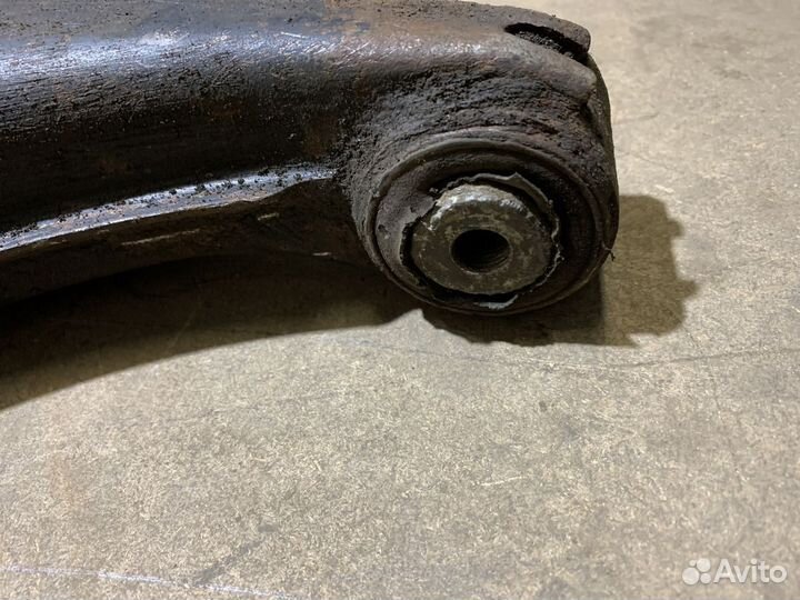 Рычаг нижний левый задний Mercedes W140