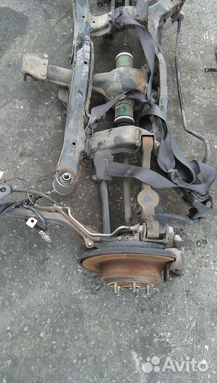 Подрамник subaru legacy BE5 EJ202