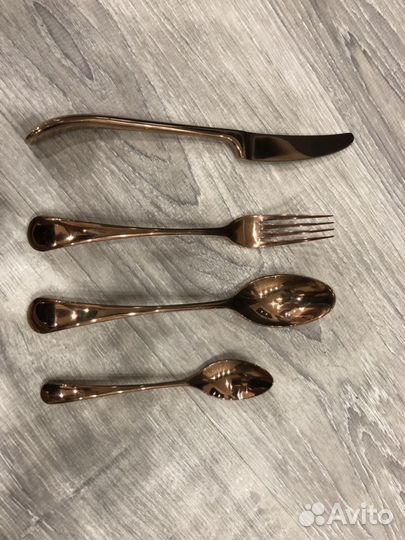 Столовые приборы