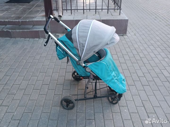 Коляска прогулочная