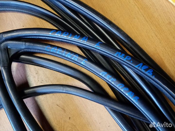 Уплотнители дверного проёма Carina E