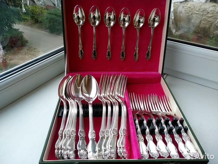 Столовые приборы (посеребренные) 