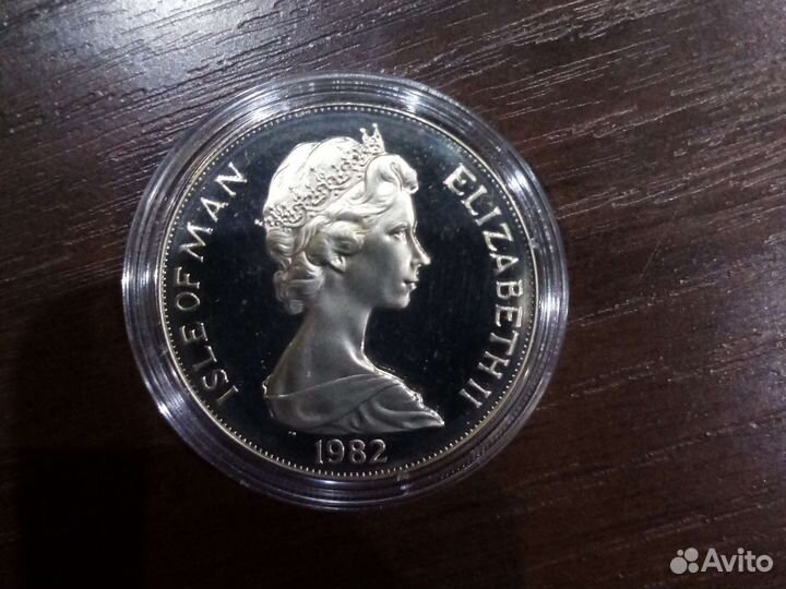 Набор монет острова Мэн к чм по футболу 1982г