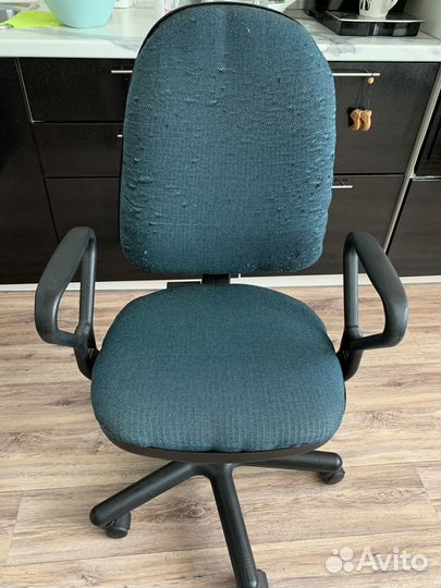 Компьютерное кресло