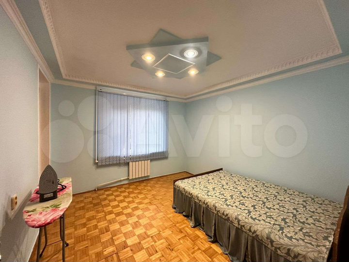 4-к. квартира, 82 м², 1/5 эт.