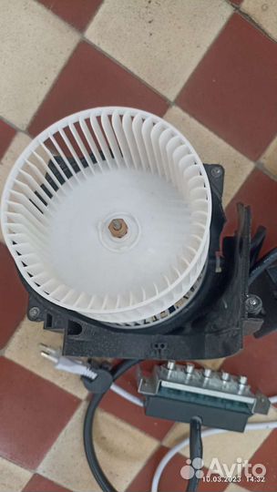 Двигатель для вытяжки