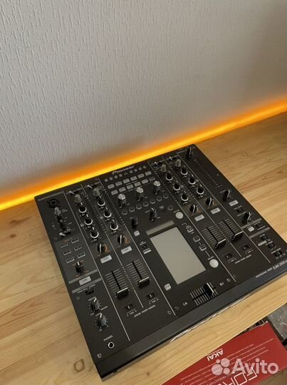 Pioneer DJM-2000 Nexus