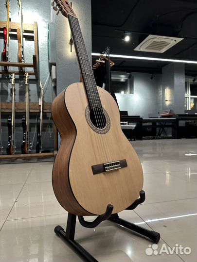 Гитара Yamaha C40 Классика