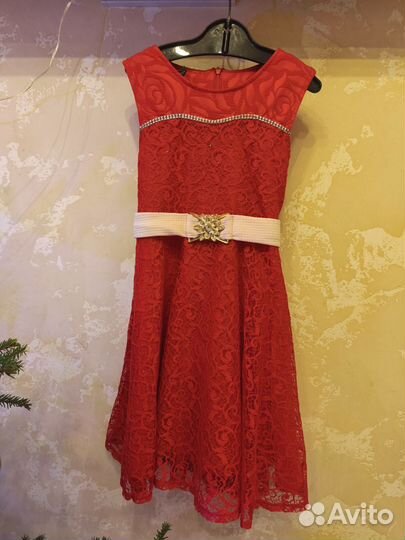 Платье для девочки праздничное