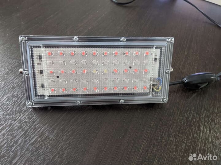 Фитолампа, прожектор для растений профессиональный