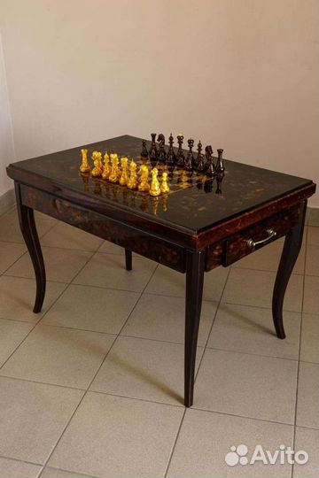 Янтарный шахматный столик арт. 0000066