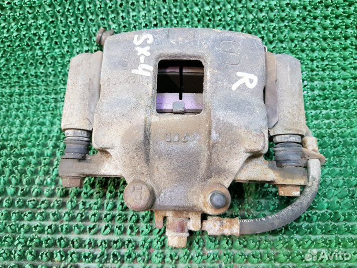 Суппорт передний правый Suzuki Sx4 GYA M16A