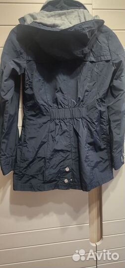 Ветровка женская