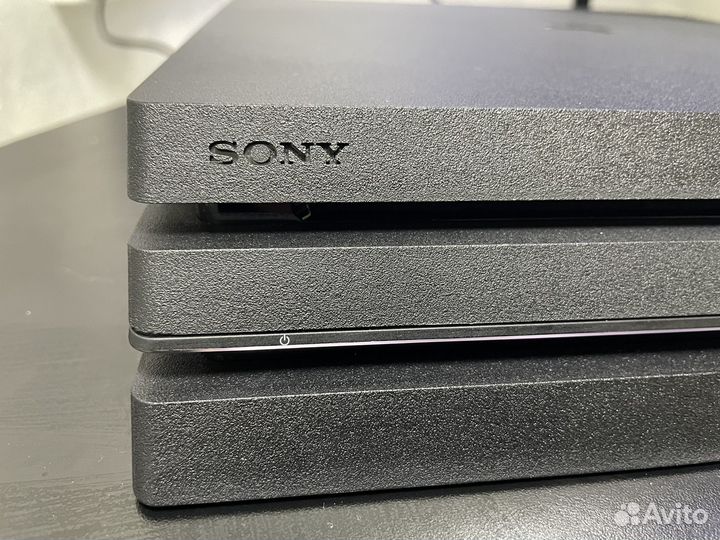 Sony PS4 pro 1tb +игры +подписка