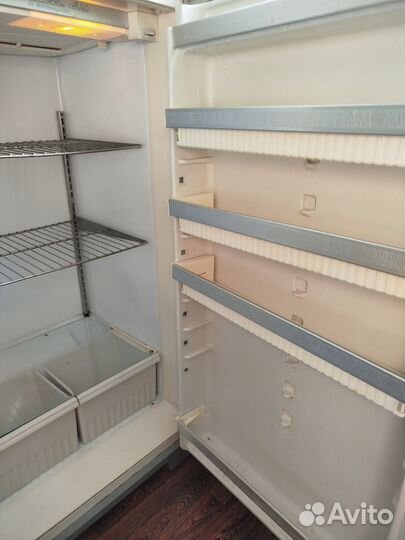 Холодильник бу ока