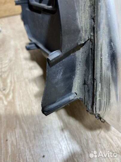 Фара передняя левая VW Passat CC Арт. 142434