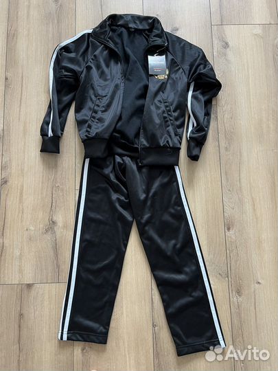 Спортивный костюм на мальчика 134