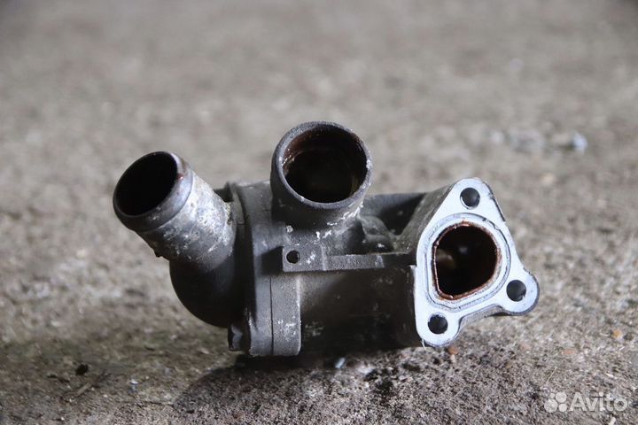 Термостат на Мицубиси Галант 8