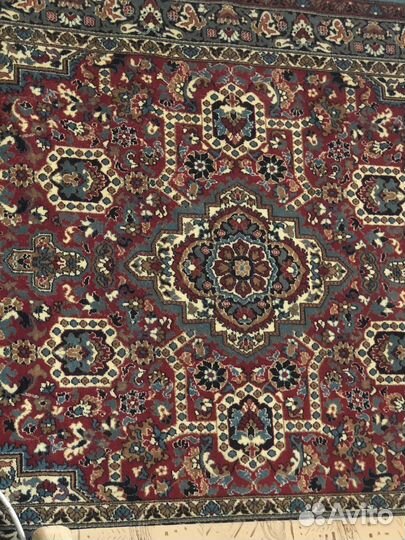 Ковер шерстяной