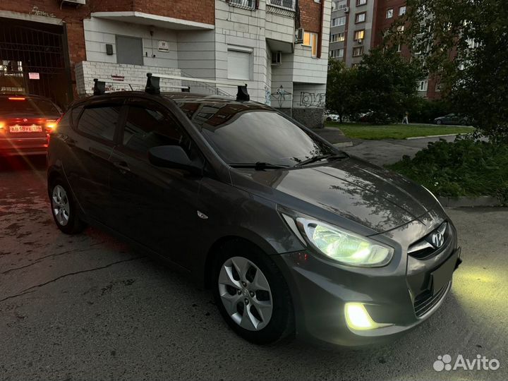 Hyundai Solaris 1.6 AT, 2011, 149 125 км