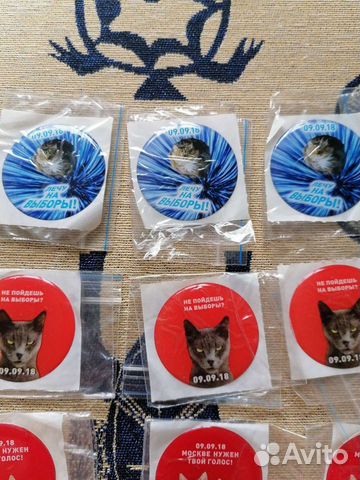 Наклейки на телефон коты