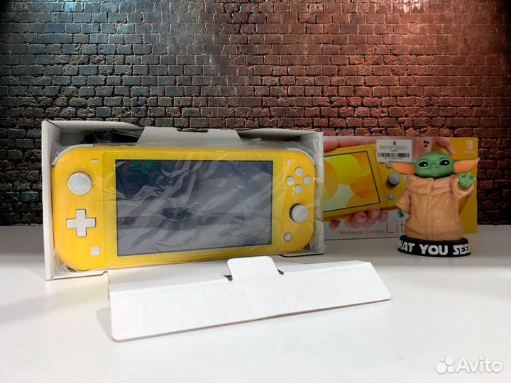 Nintendo Switch Lite Yellow + 128gb