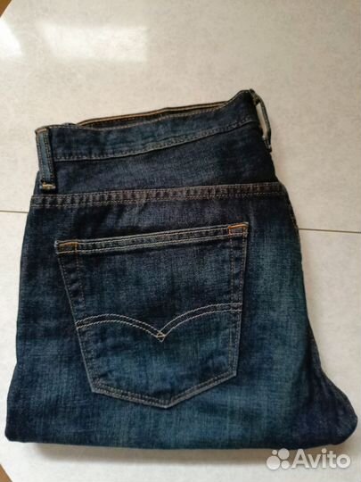 Джинсы levis 569