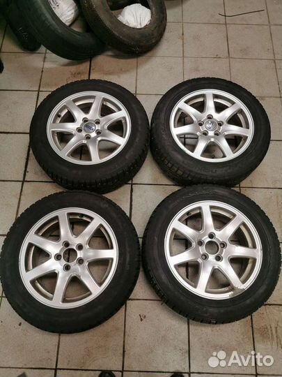 R16 Nokian Tyres Hakkapeliitta 7 205/60, PCD 5x108 DIA 65.1