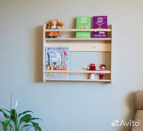 Полки-библиотека для детской комнаты