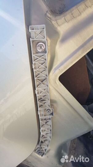 Кронштейн заднего бампера на Mitsubishi Lancer 10