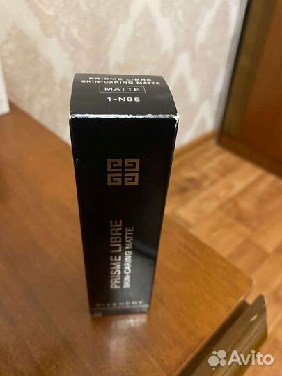 Тональный крем givenchy