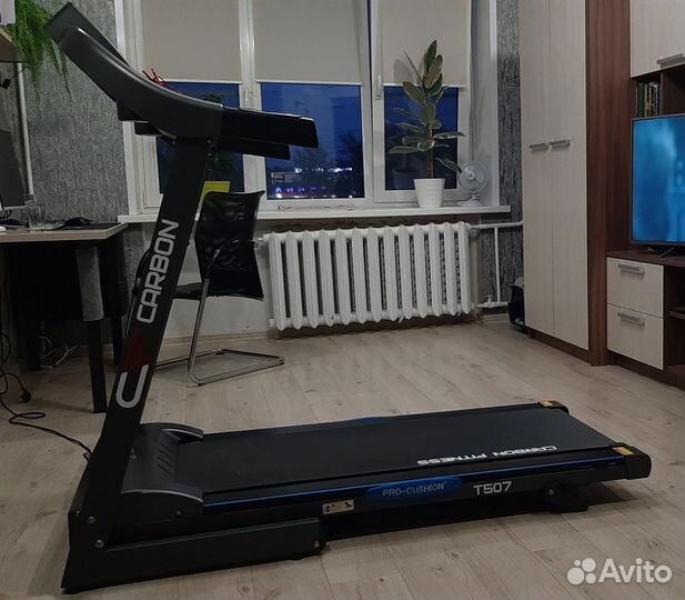 Беговая дорожка carbon T507