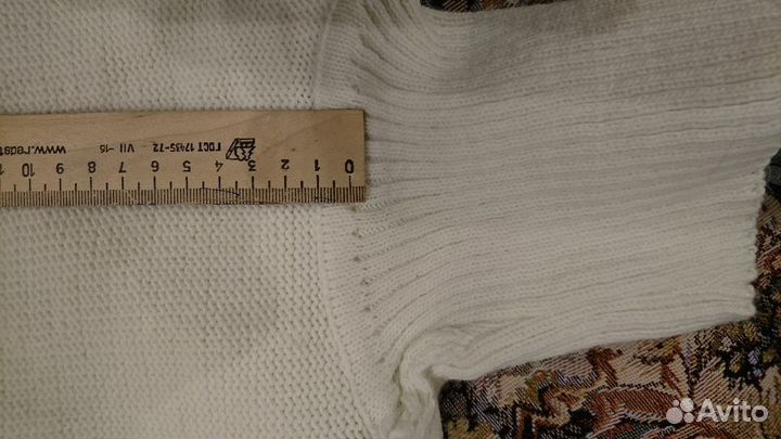 Свитера новые 128