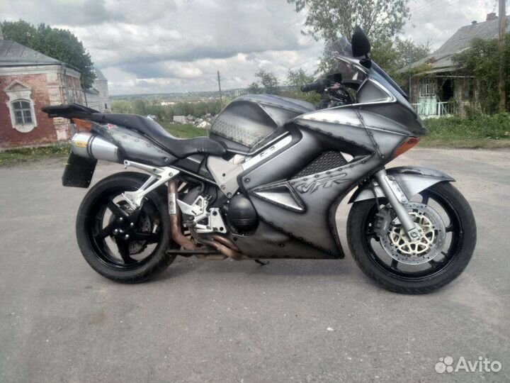 Honda vfr 800 vtek 2002г