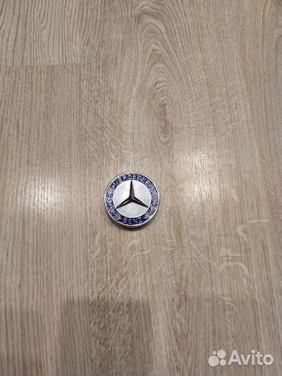 Эмблема на капот Mercedes w204,w207,w212