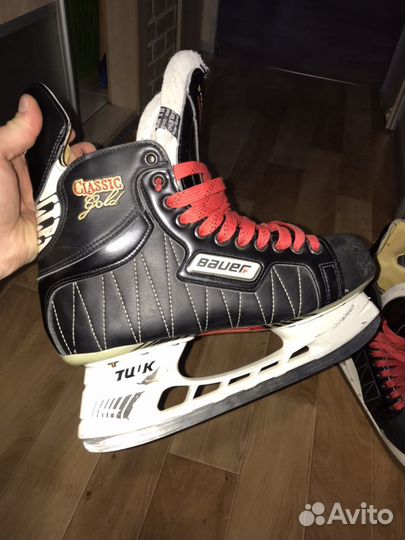 Продам хоккейные коньки Bauer