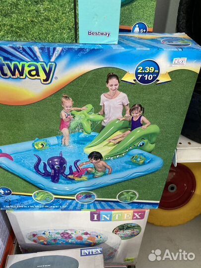 Надувной игровой центр