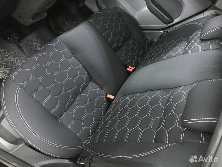 Чехлы на Ford Focus 2