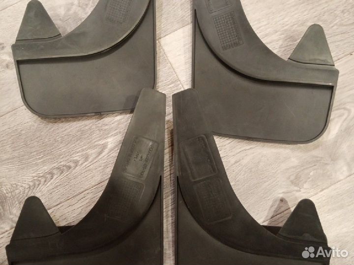 Брызговики универсальные. Новые