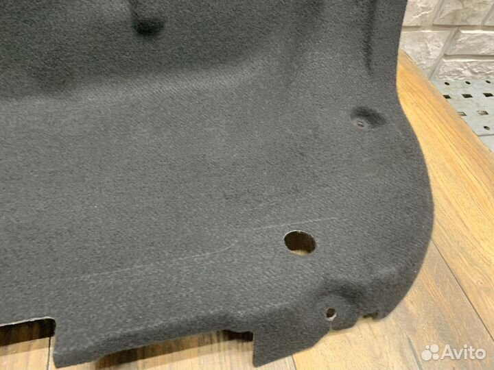 Mercedes Benz E W212 Обшивка крышки багажника