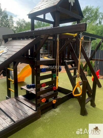 Детская игровая площадка на дачу