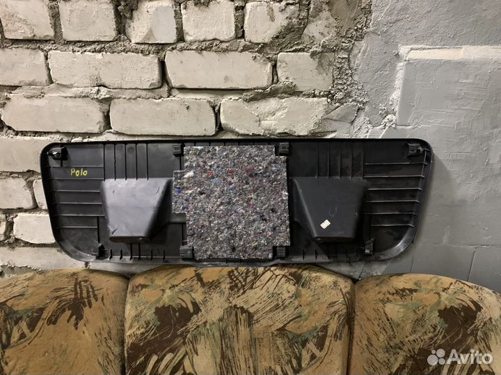 Обшивка крышки багажника VW Polo (Sed Rus)