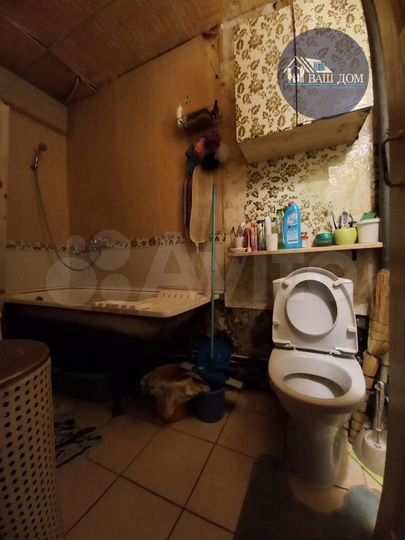 Комната 33 м² в 5-к., 1/5 эт.