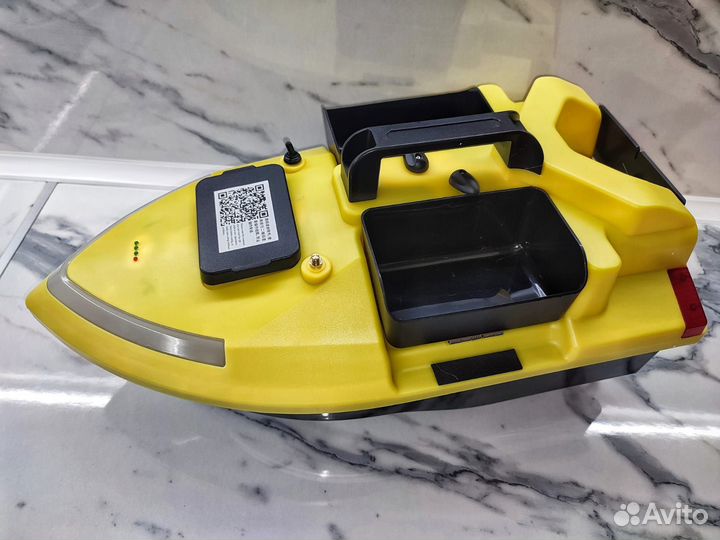 Светящийся в темноте кораблик с GPS на 40 точек